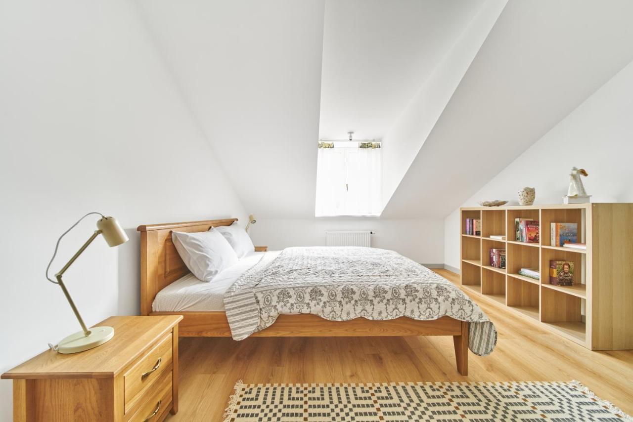 Modern Two-Bedroom Apartment, Vilnius City Centre מראה חיצוני תמונה