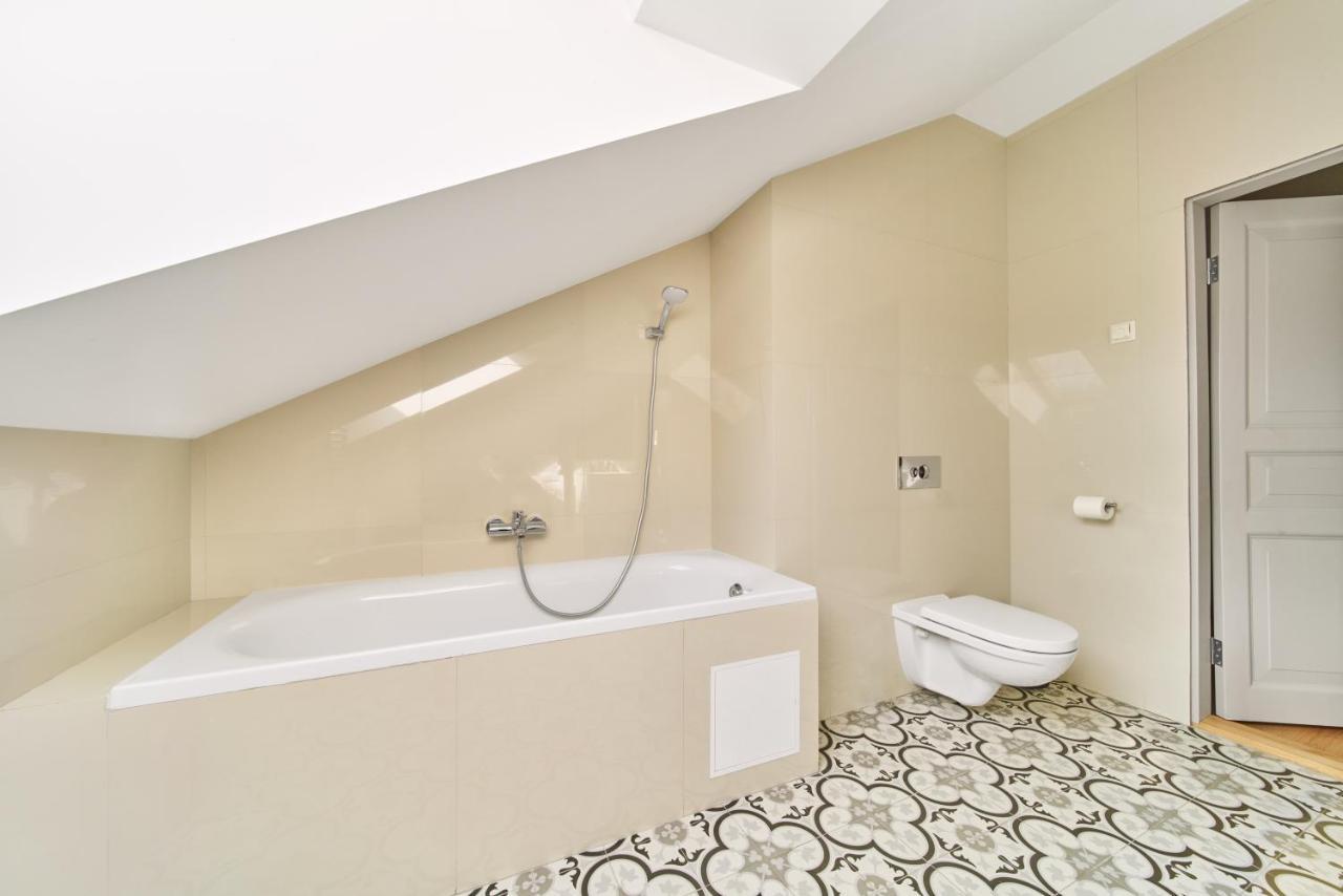 Modern Two-Bedroom Apartment, Vilnius City Centre מראה חיצוני תמונה